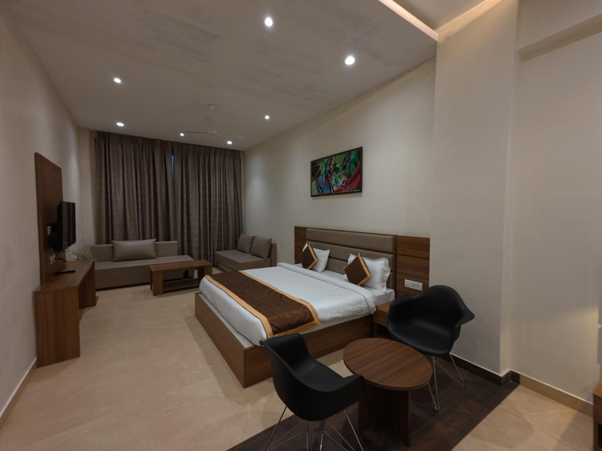 Neelam Orchid Hotel Kanpur Eksteriør billede